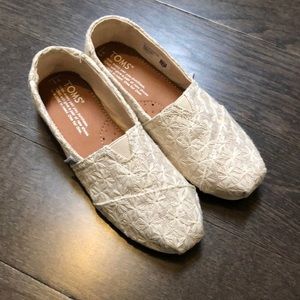 TOMS shoes - BNWOT